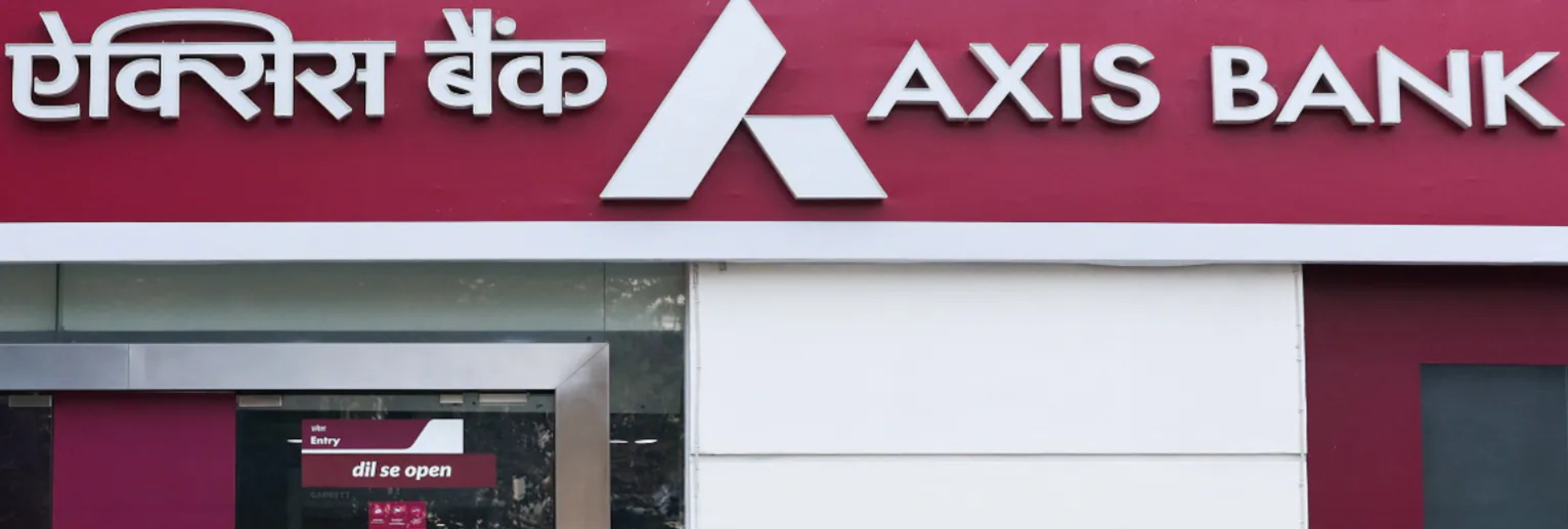 Axis Bank Q2 Results 2025: Net Profit Falls 26% YoY to ₹5,090 Cr, NII Beats Estimates